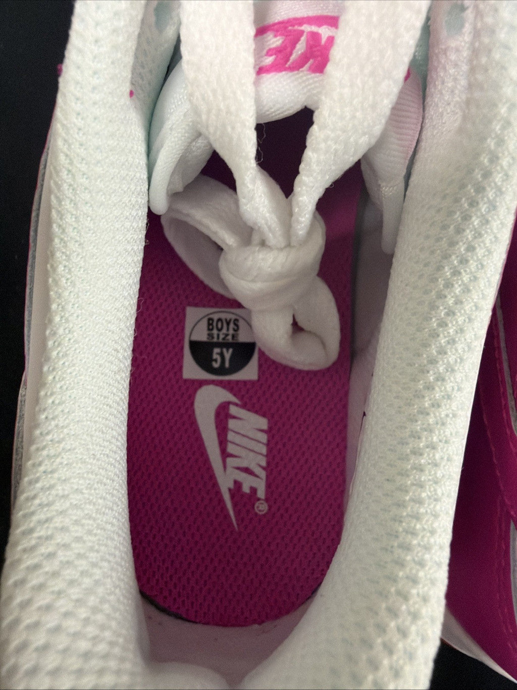 Nike Dunk Low (GS) Footwear White Pink Laser Fuchsia FB9109-102 Size 5Y, NEW - product image from the listing.