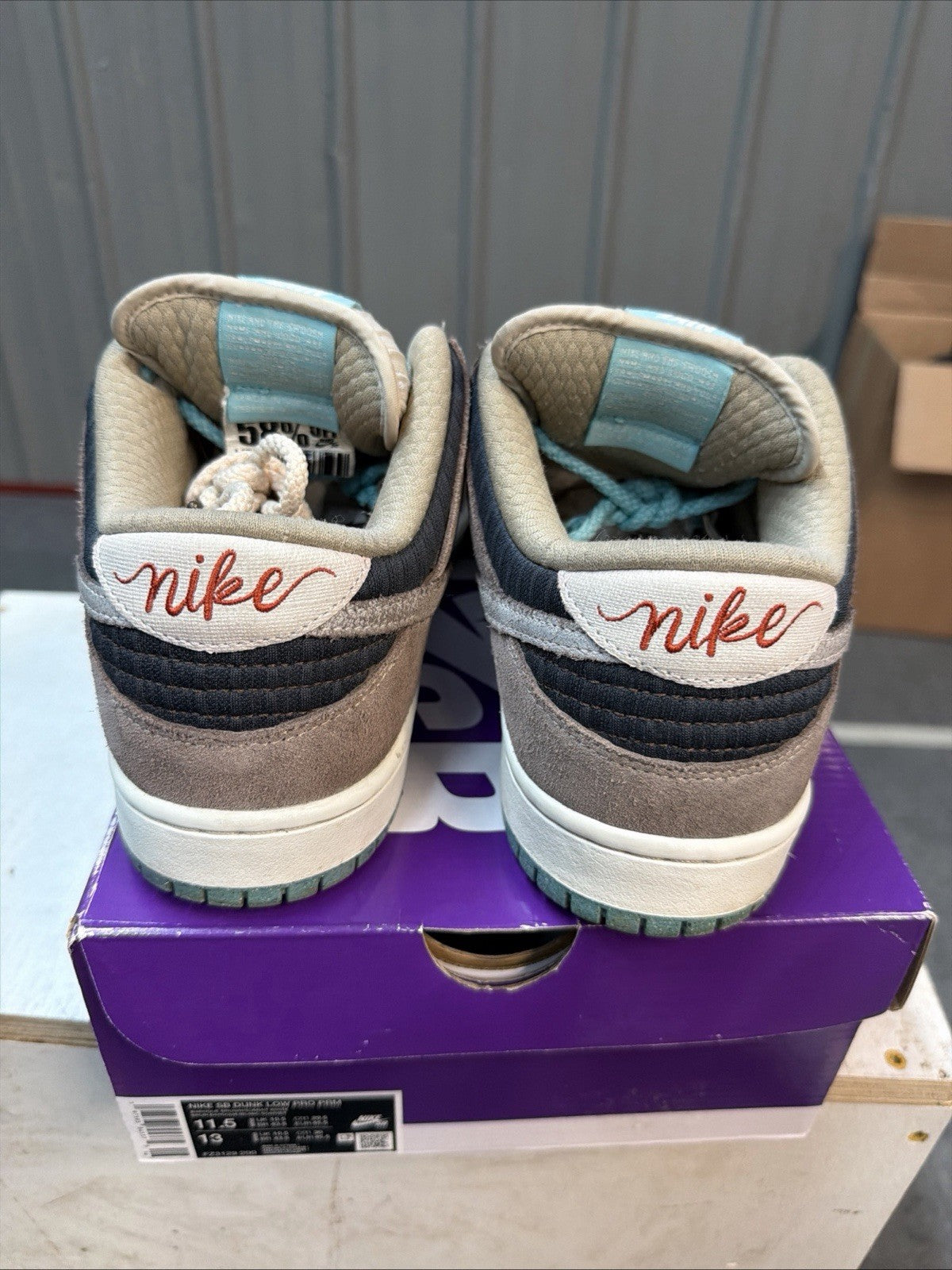 Men's Nike SB Dunk Low Big Money Savings Skateboarding Shoes - Size 11.5 - product image from the listing.