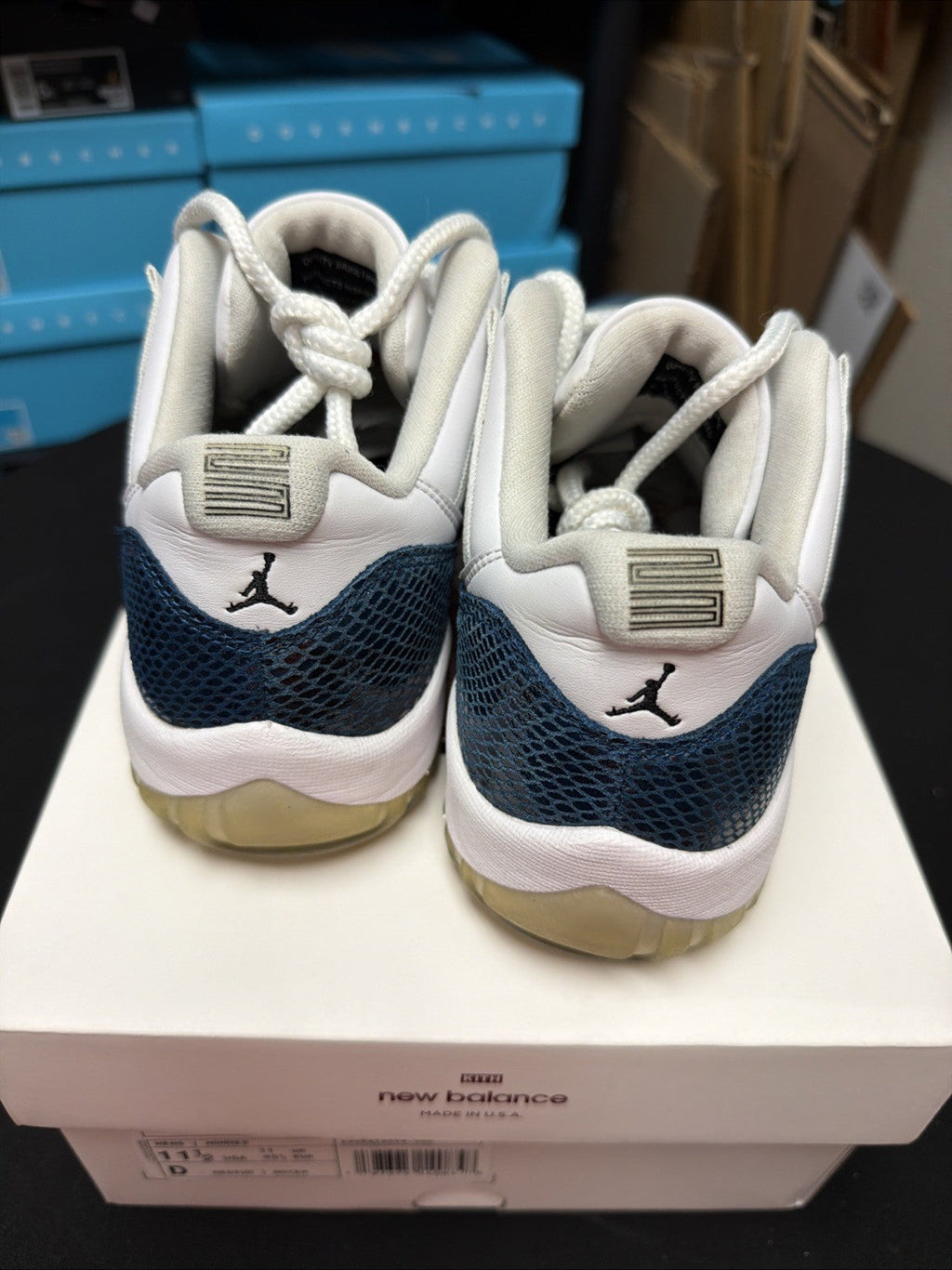 Air Jordan 11 Retro Low LE Snakeskin White Black Navy CD6846-102 2019 - product image from the listing.