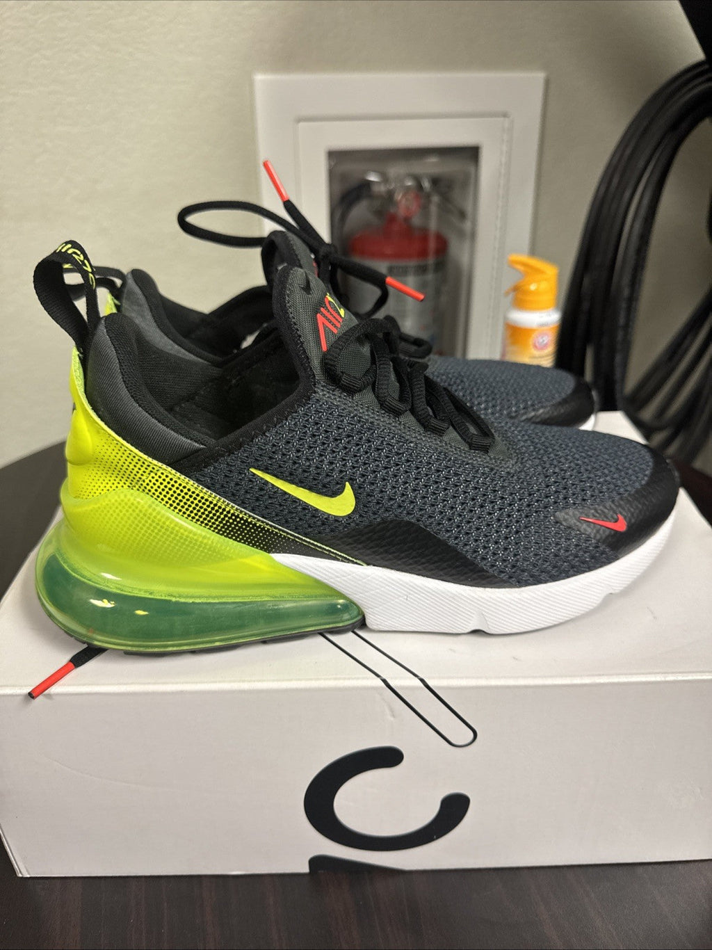 Nike AirMax 270 Neon Collection Trainers Size 8 - product image from the listing.