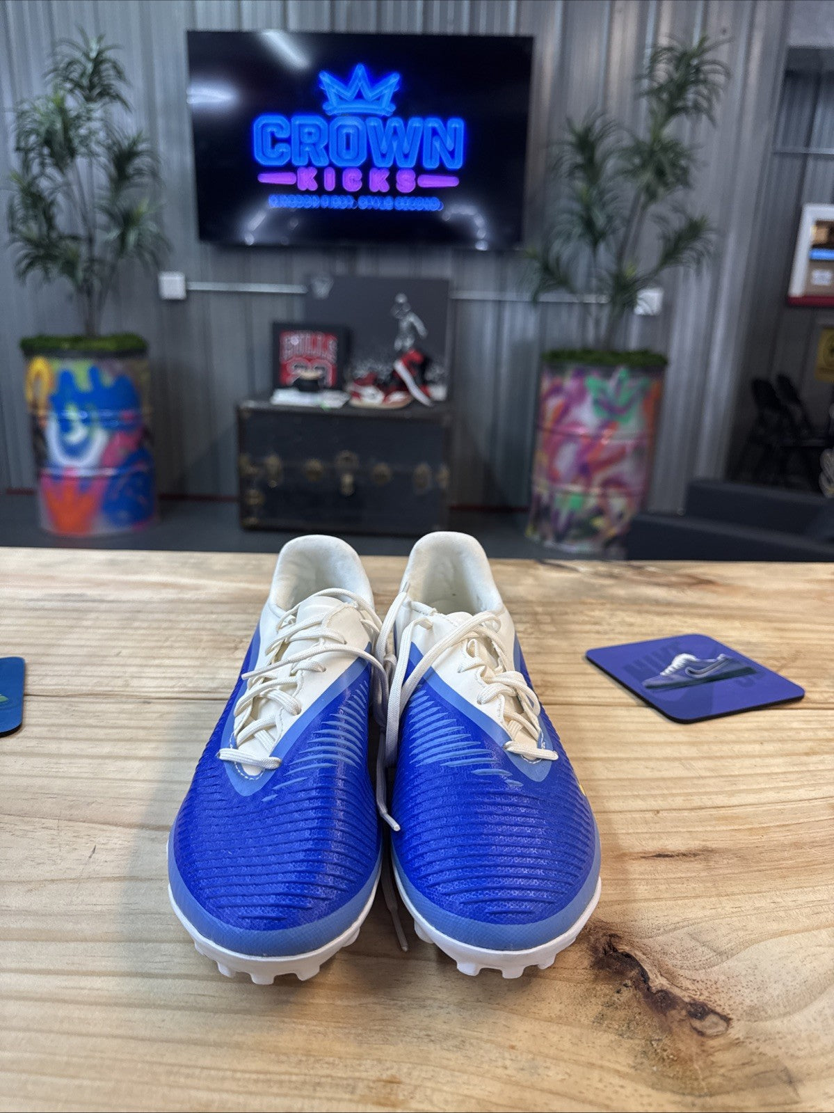 Nike Phantom 6 Academy Turf Cleats | Replacement Box - Size 6.5 - product image from the listing.