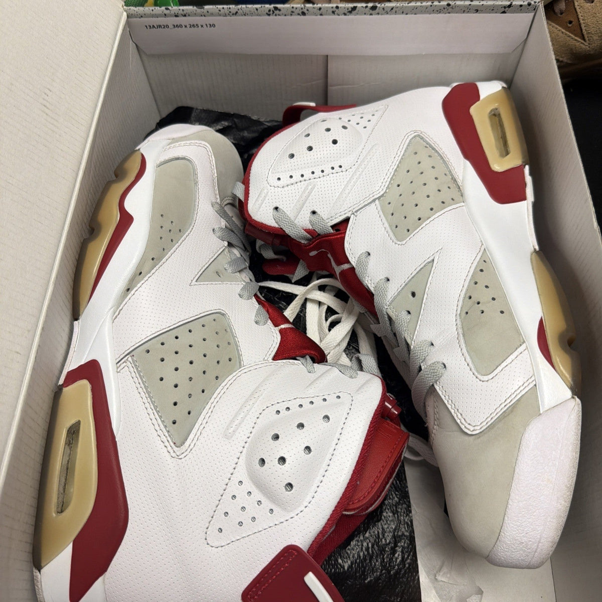 "Alternate" Jordan 6 Retro 2017 - Size 11.5 (264) - product image from the listing.