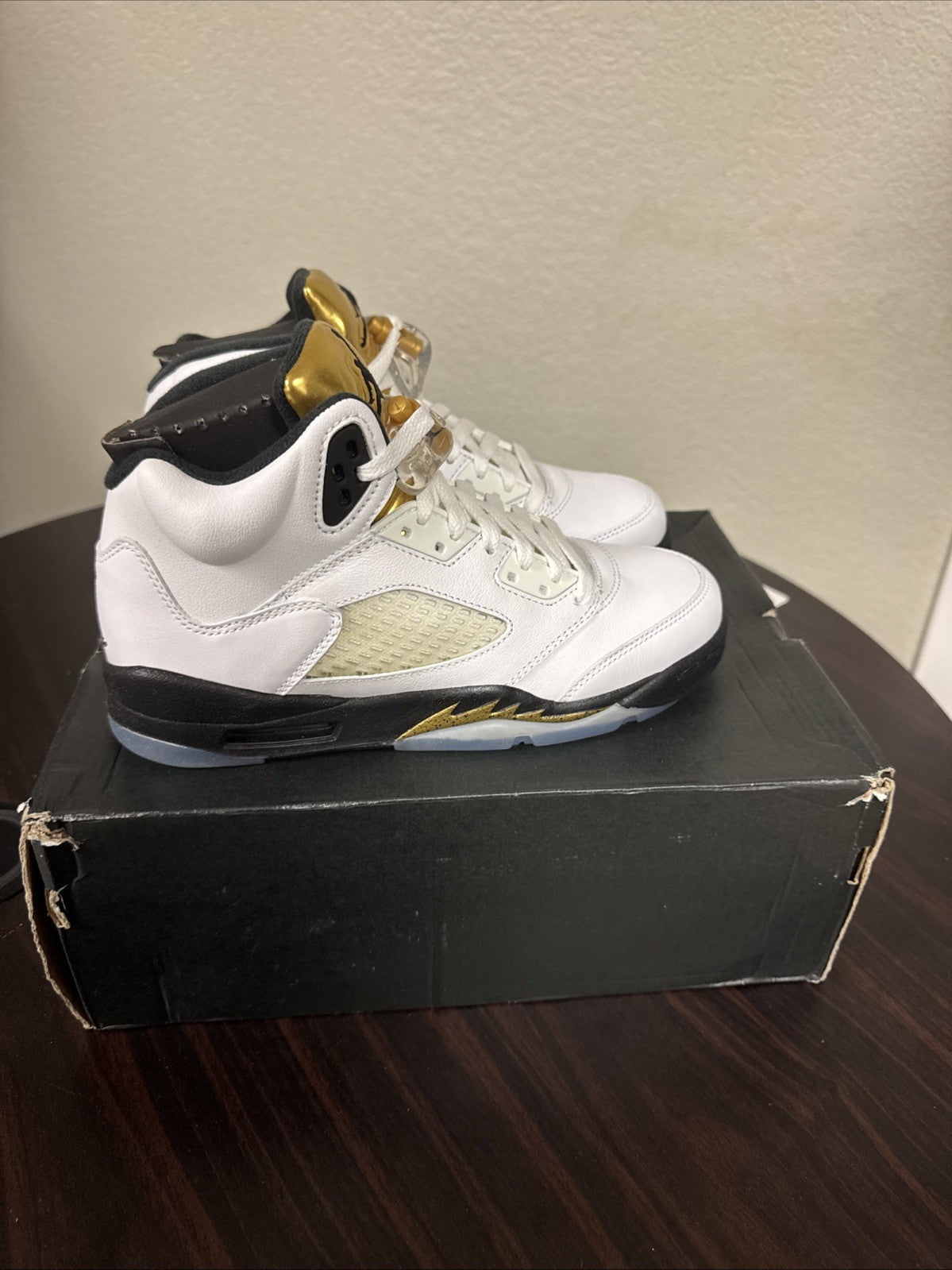 Nike Air Jordan 5 V Retro Olympic 2016 440888-133 Gold - 5y - product image from the listing.