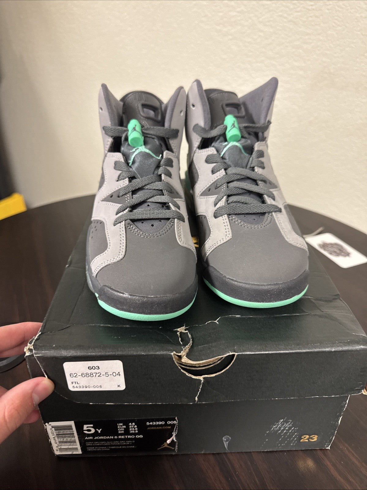 Jordan 6 Retro GS Green Glow - Size 5Y - product image from the listing.