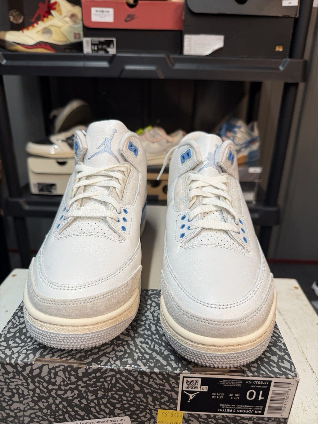 "LUCKY SHORTS" Air Jordan 3 Retro 2025 - Size 10 - CT8532 101 (54-52) - product image from the listing.