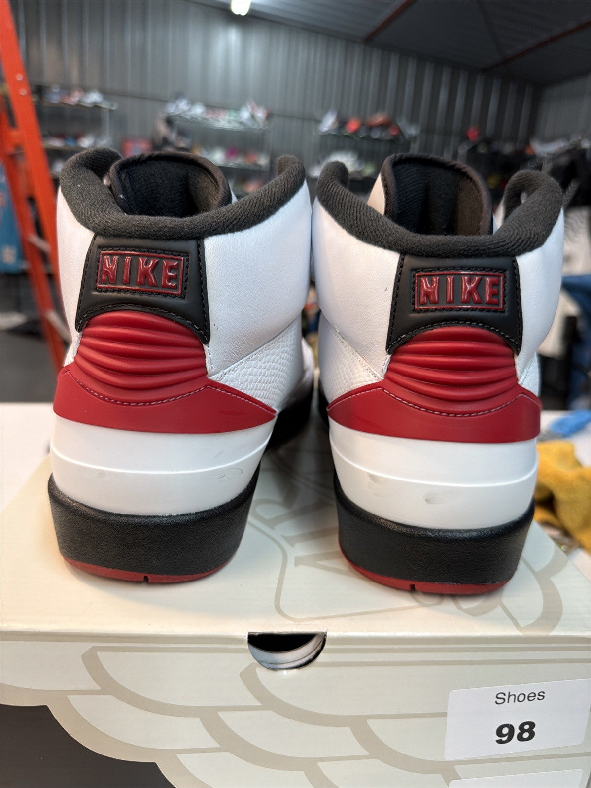 "Chicago" Air Jordan 2 Retro Mid Size 11 DX2454-106 DS New White Red Black - product image from the listing.