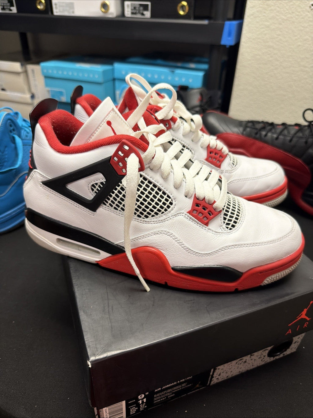 Fire Red Retro OG 2020 Size 9.5 - Nike Air Jordan 4 DC7770-160 - product image from the listing.