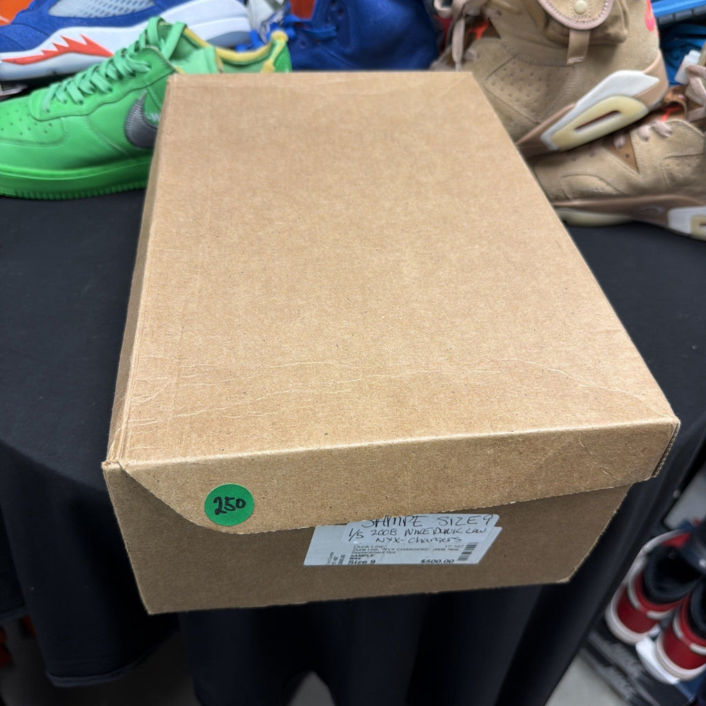 Men's 1/5 Sample Nike Dunk Low Very Rare NYX Vivid Blue / Grey Pavement 2008 - product image from the listing.