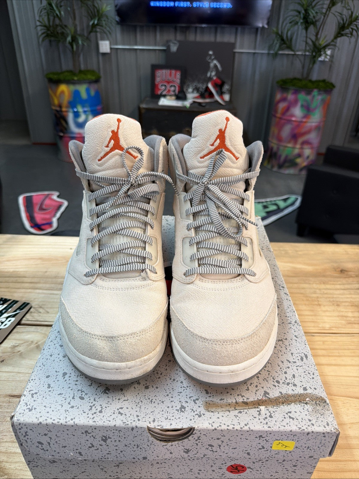 "CRAFT LIGHT OREWOOD" Air Jordan 5 Retro 2023 - Size 16 - Used with Box - product image from the listing.