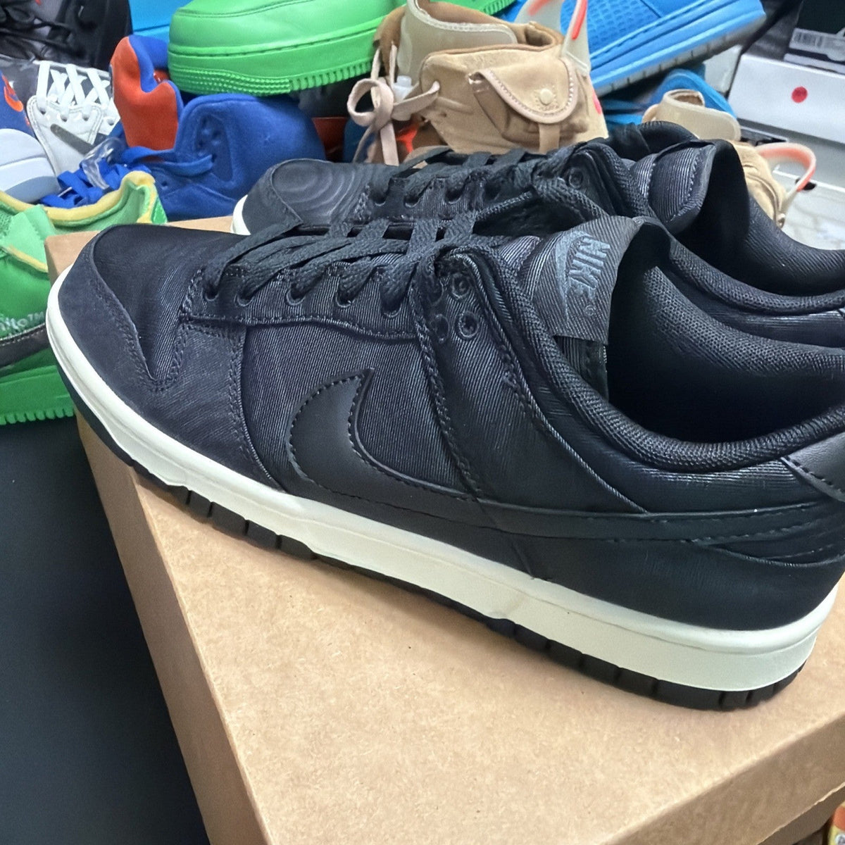 Men's Nike Dunk Low Retro PRM Black Sail Canvas Size 8.5 DV7211-001 (219) - product image from the listing.