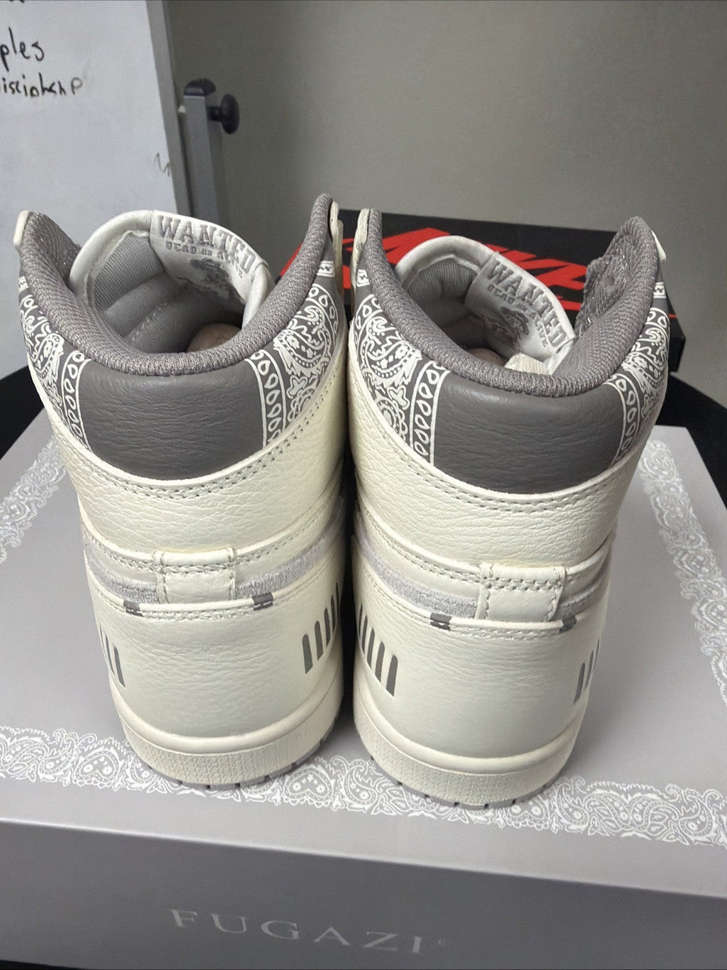 Fugazi One In The Chamber 1 Gunmetal Grey - Size 8 - product image from the listing.