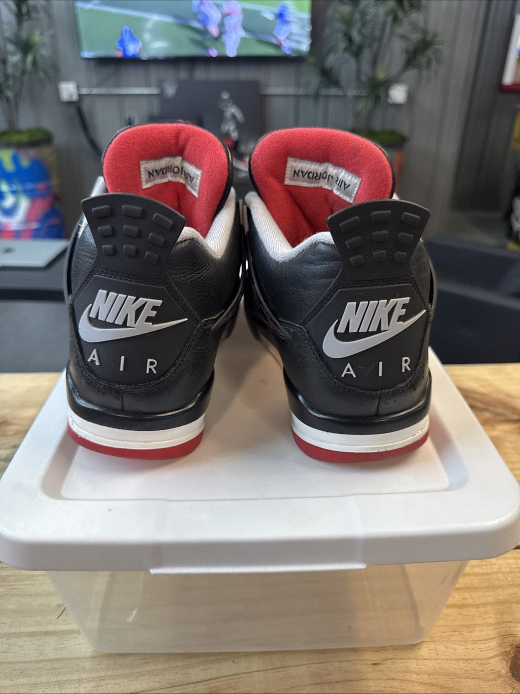 Jordan 4 Retro Bred Reimagined | Replacement Box - Size 9 - product image from the listing.