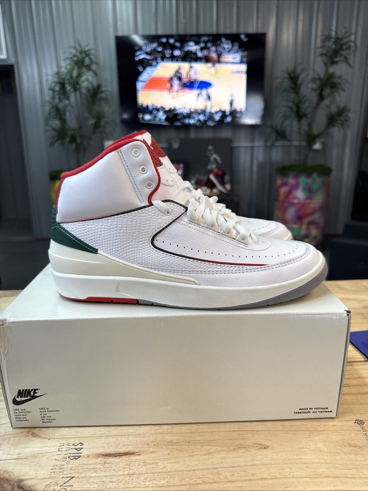 "ORIGINS" Size 11 - AIR JORDAN RETRO 2 | Wore Once - product image from the listing.