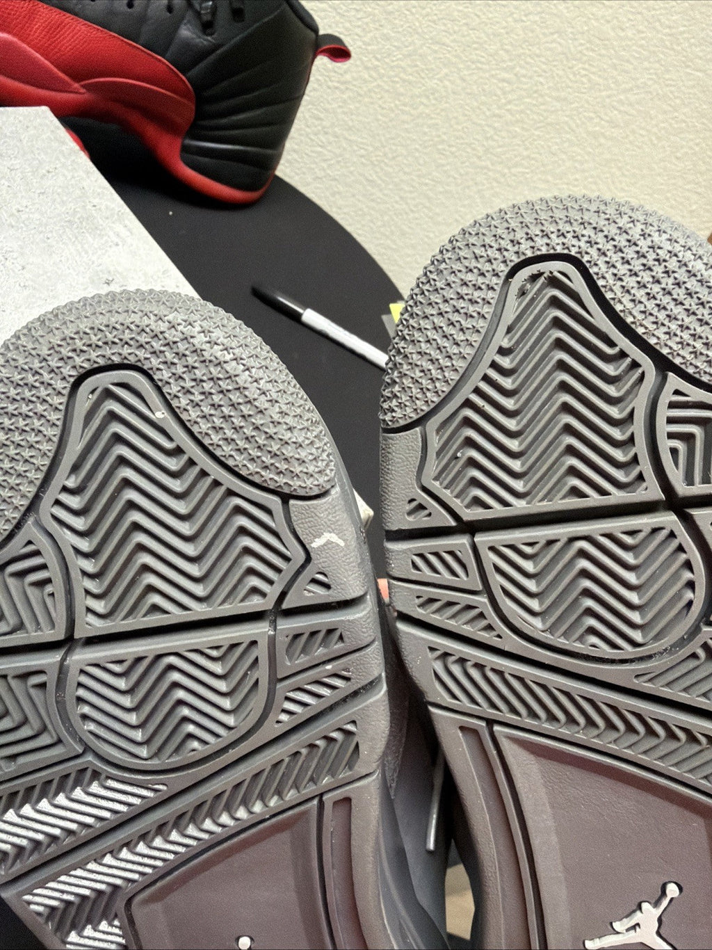 Size 7.5- Air Jordan 4 Retro SE Wet Cement - product image from the listing.