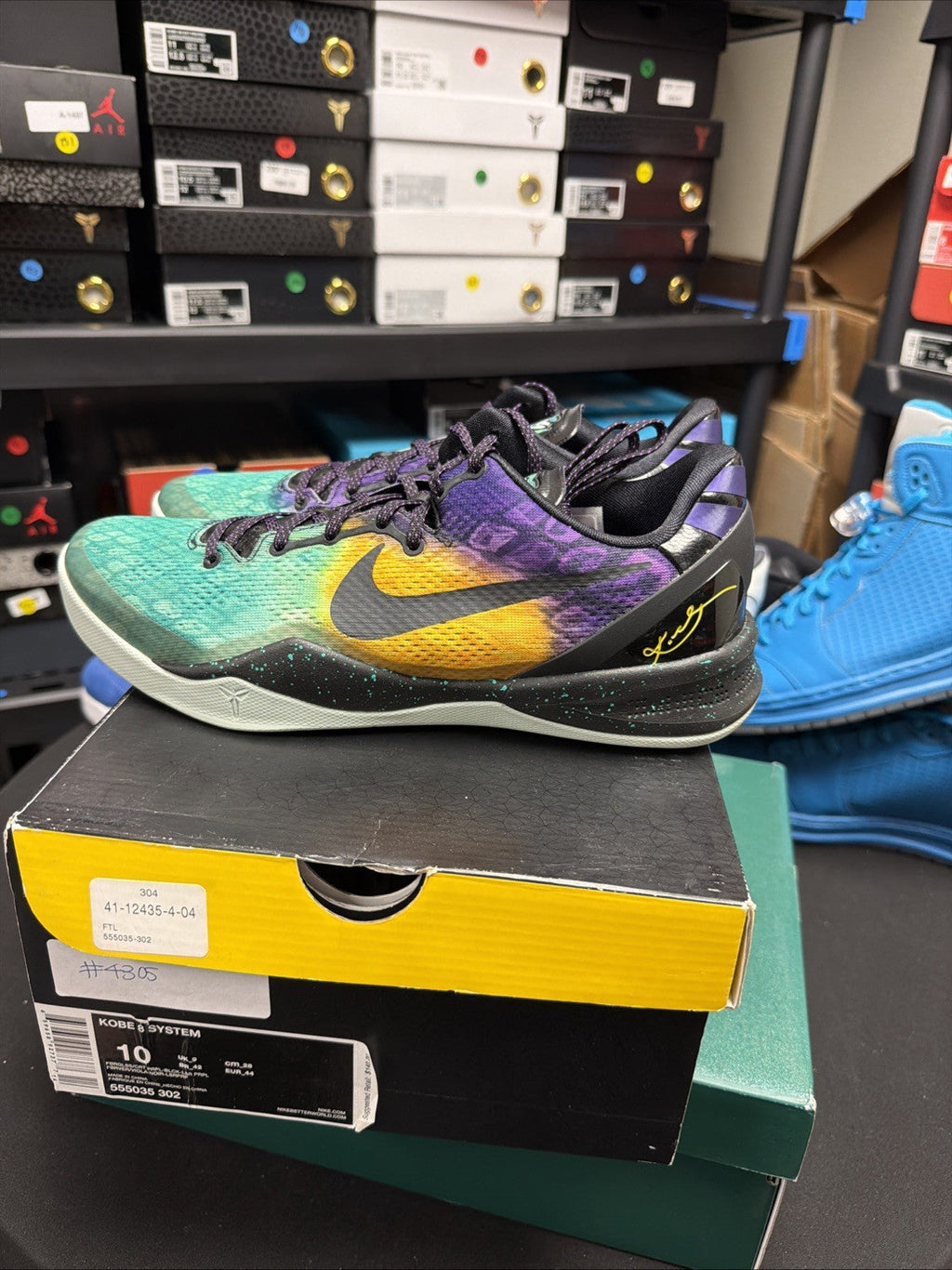 Nike Kobe 8 VIII System Easter Purple-Yellow-Teal Size 10 Trainers 555035-302 - product image from the listing.