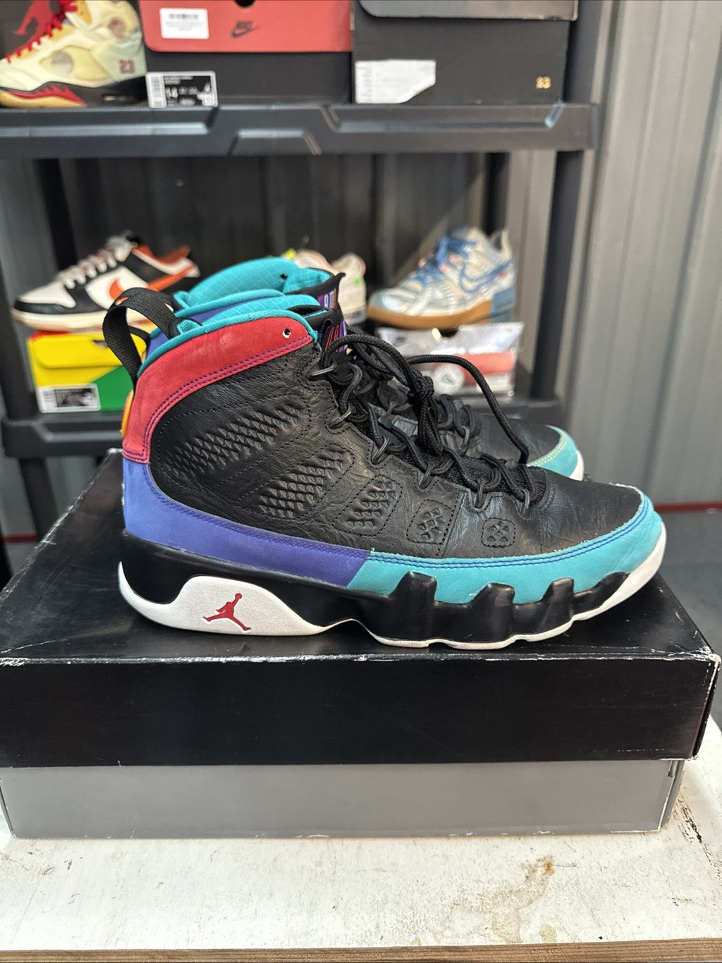 AIR JORDAN 9 RETRO - DREAM IT DO IT - Size 9 - product image from the listing.