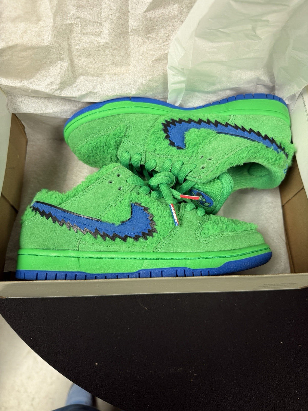 CJ5378-300 - Nike SB Dunk Low Grateful Dead Bears Green - product image from the listing.