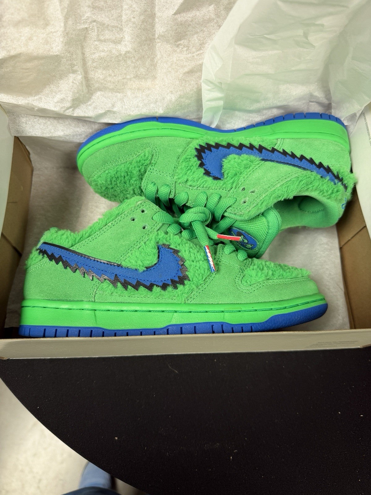 CJ5378-300 - Nike SB Dunk Low Grateful Dead Bears Green - product image from the listing.