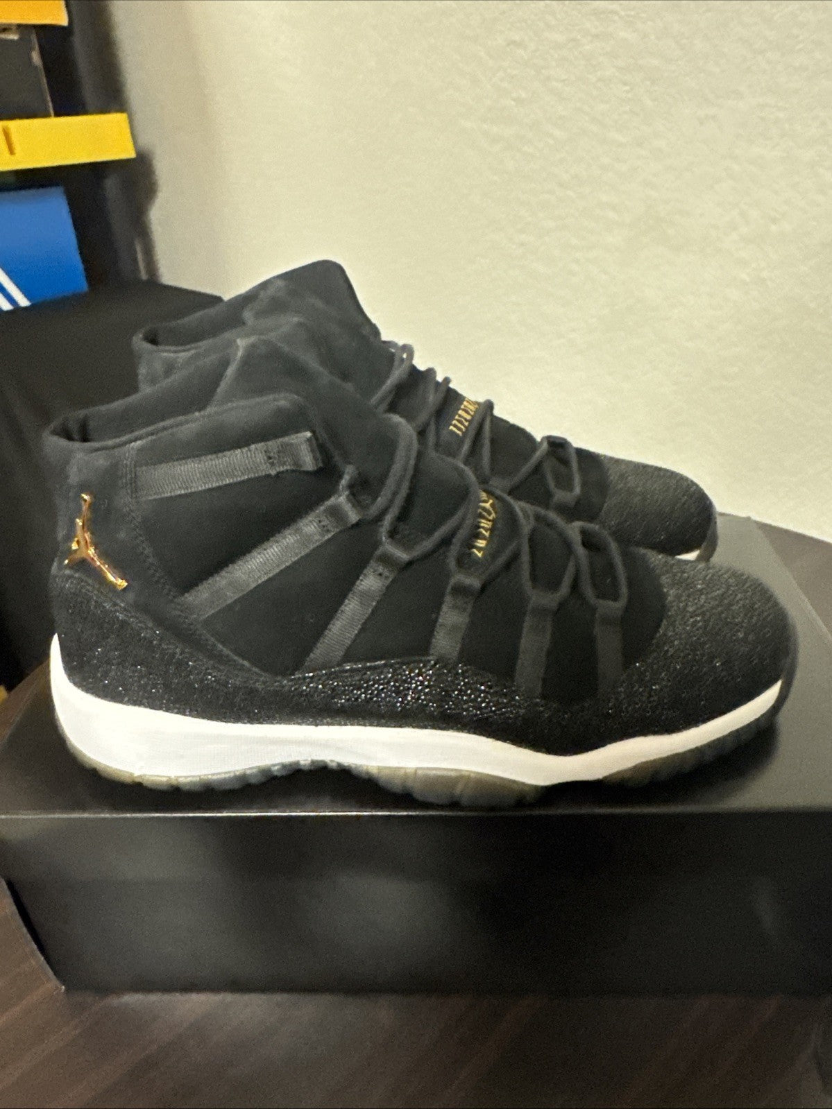 "Black Stingray" New Air Jordan 11 Retro Prem HC Size 10Y/WMNS 11.5 | No Box - product image from the listing.
