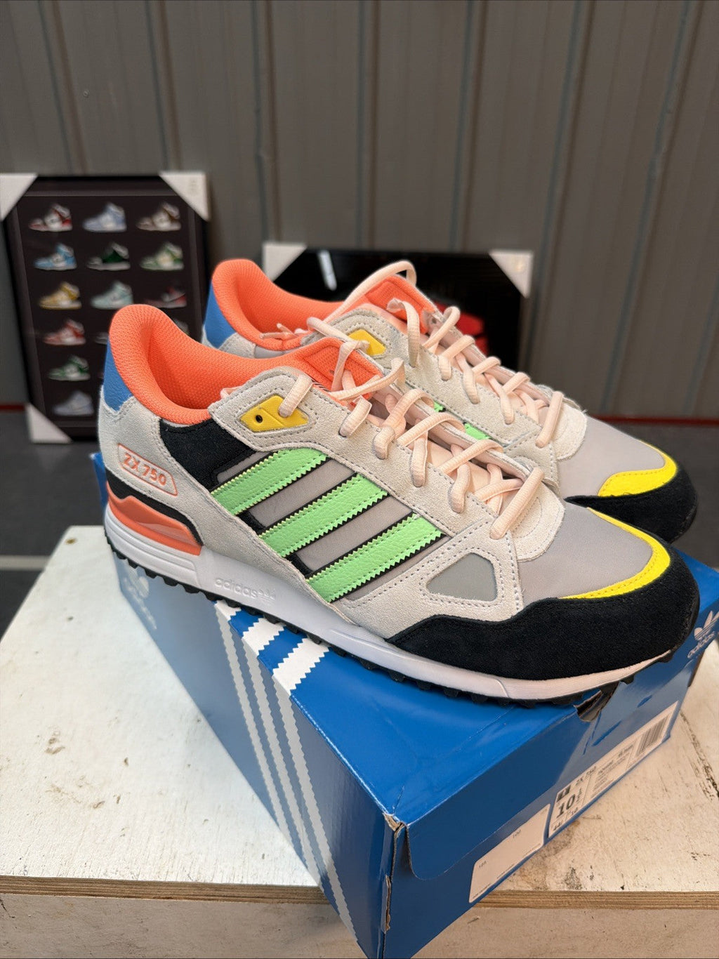 HQ6680 - Size 10.5 adidas ZX 750 White Beam Green Orange - product image from the listing.
