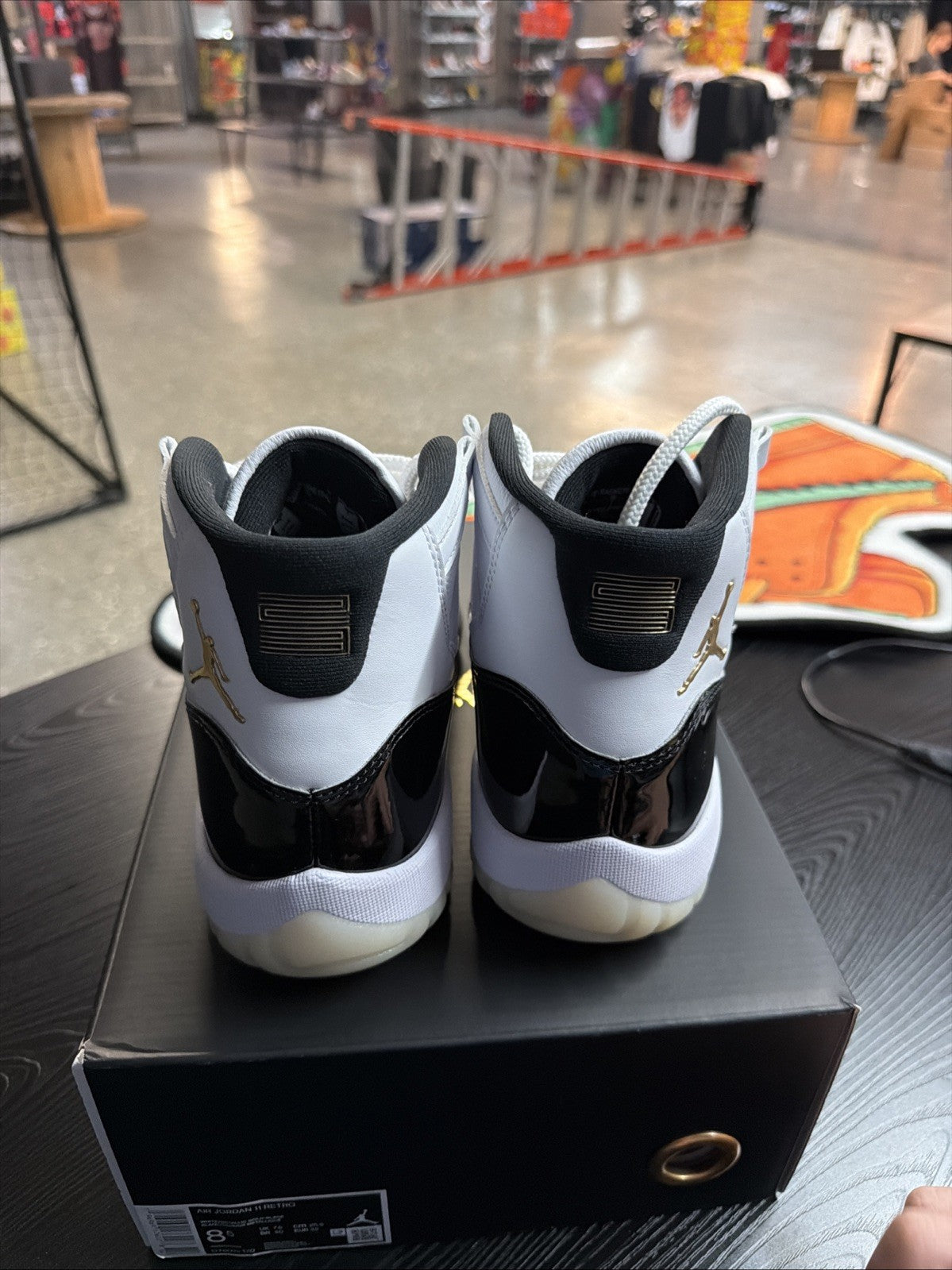 Men's Nike Jordan 11 Retro CT8012-170 With Box - US Size 8.5/Pre-owned - Clean - product image from the listing.