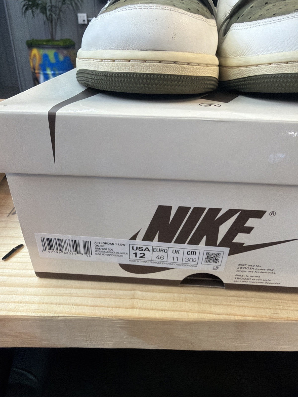 "TRAVIS SCOTT MEDIUM OLIVE" Air Jordan 1 Low OG SP 2024 - Size 12 - dm7866 200.. - product image from the listing.