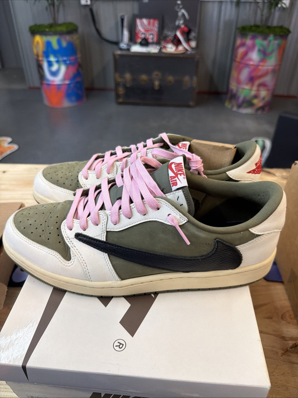 "TRAVIS SCOTT MEDIUM OLIVE" Air Jordan 1 Low OG SP 2024 - Size 12 - dm7866 200.. - product image from the listing.