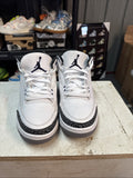 Size 9 - Nike Jordan 3 Retro Mid Dark Iris | Worn Once - Replacement Box for Men - product image from the listing.
