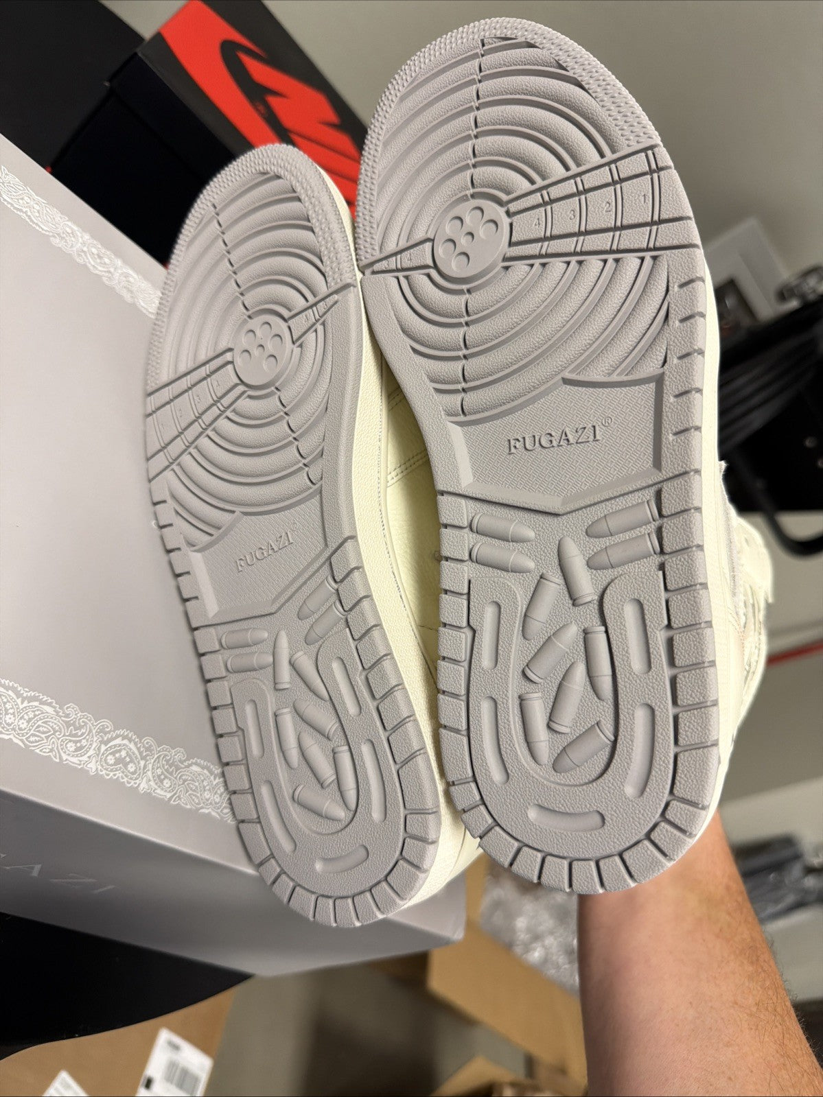 Fugazi One In The Chamber 1 Gunmetal Grey - Size 8 - product image from the listing.