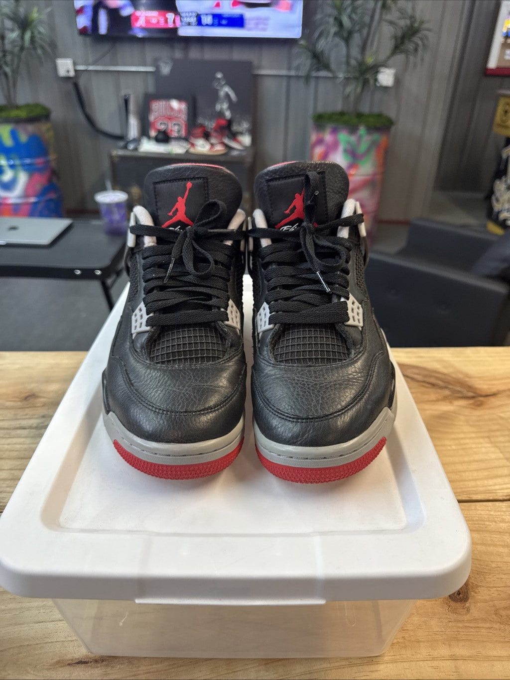 Jordan 4 Retro Bred Reimagined | Replacement Box - Size 9 - product image from the listing.