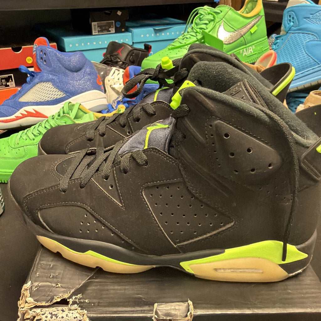 Jordan 6 Retro Electric Green 2021 - Size 11 - product image from the listing.