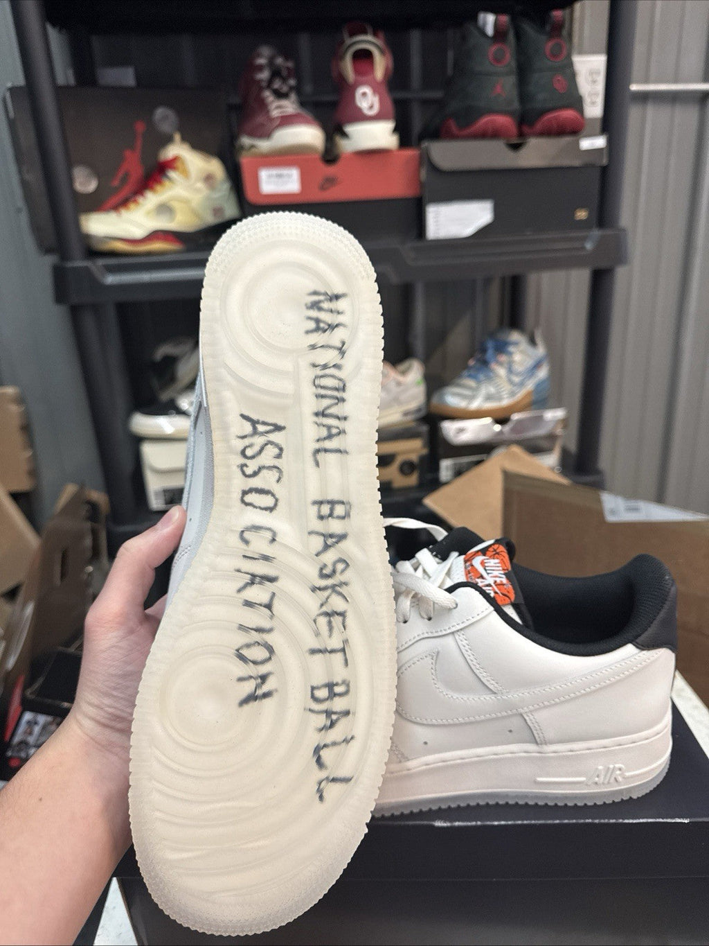 Chaussures lifestyle hommes Nike Air Force 1 07 - Size 12 - product image from the listing.