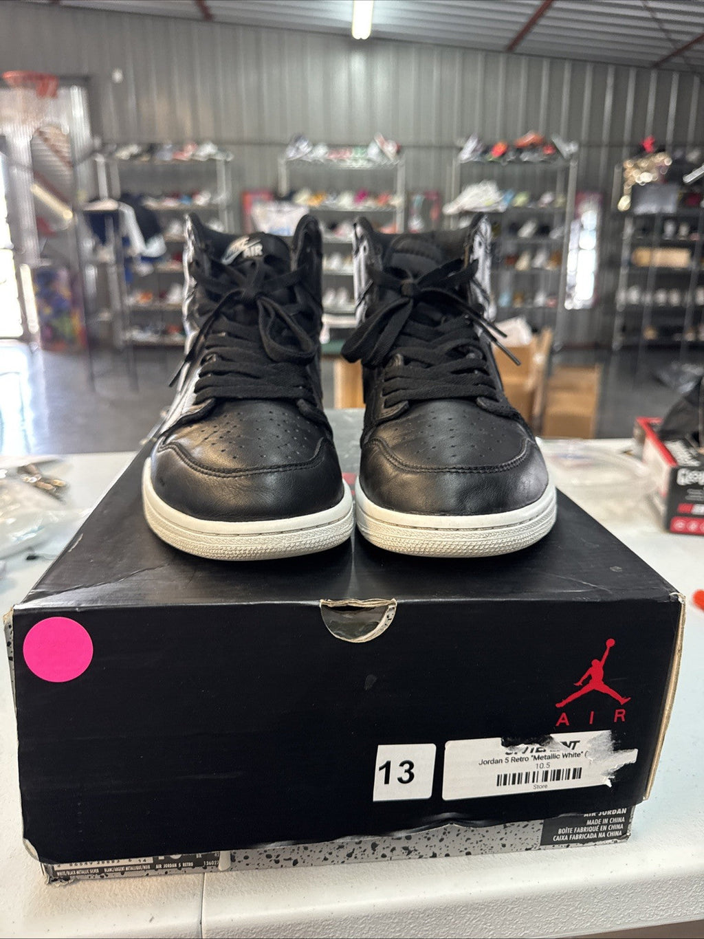 Jordan Retro 1 High Cyber Monday | Replacement Box - Size 11 - product image from the listing.