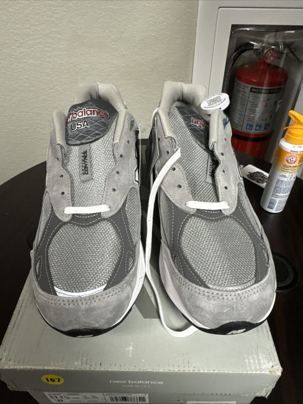 New Balance 990v4 Made in USA Grey Silver - Size 11 - product image from the listing.