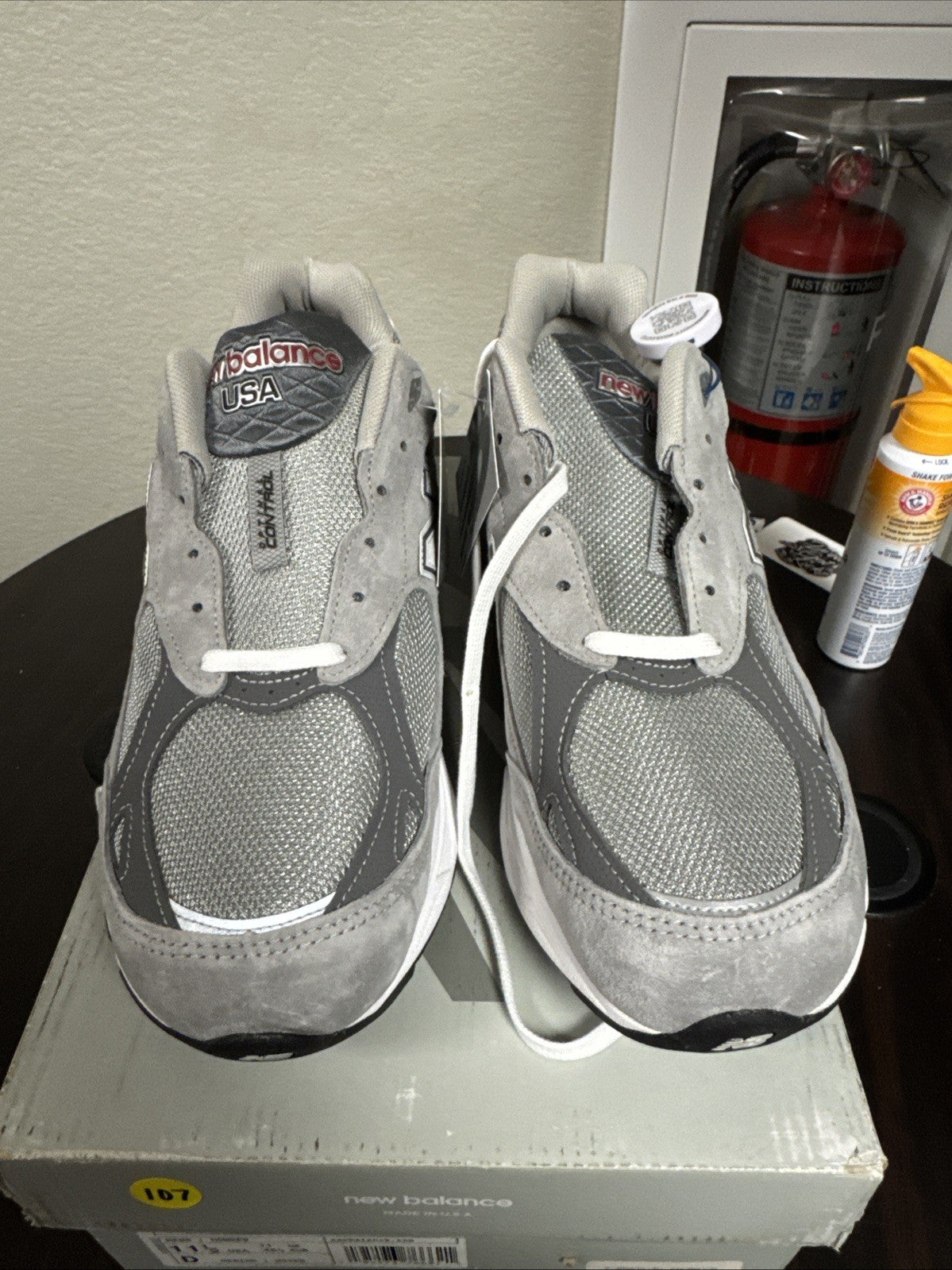 New Balance 990v4 Made in USA Grey Silver - Size 11 - product image from the listing.