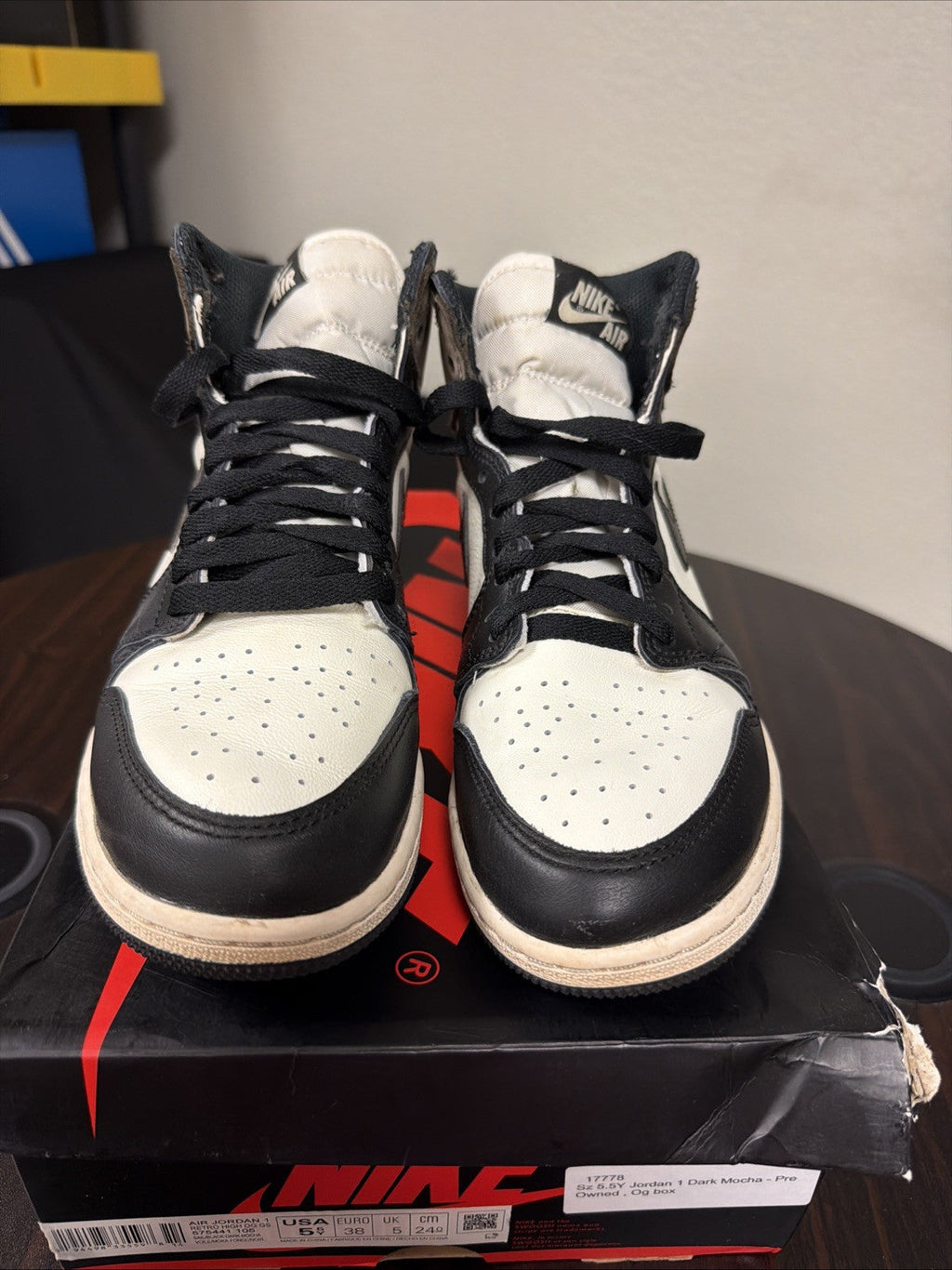 Black White y Youth Size 5.5 - Nike Air Jordan 1 Retro High OG - product image from the listing.