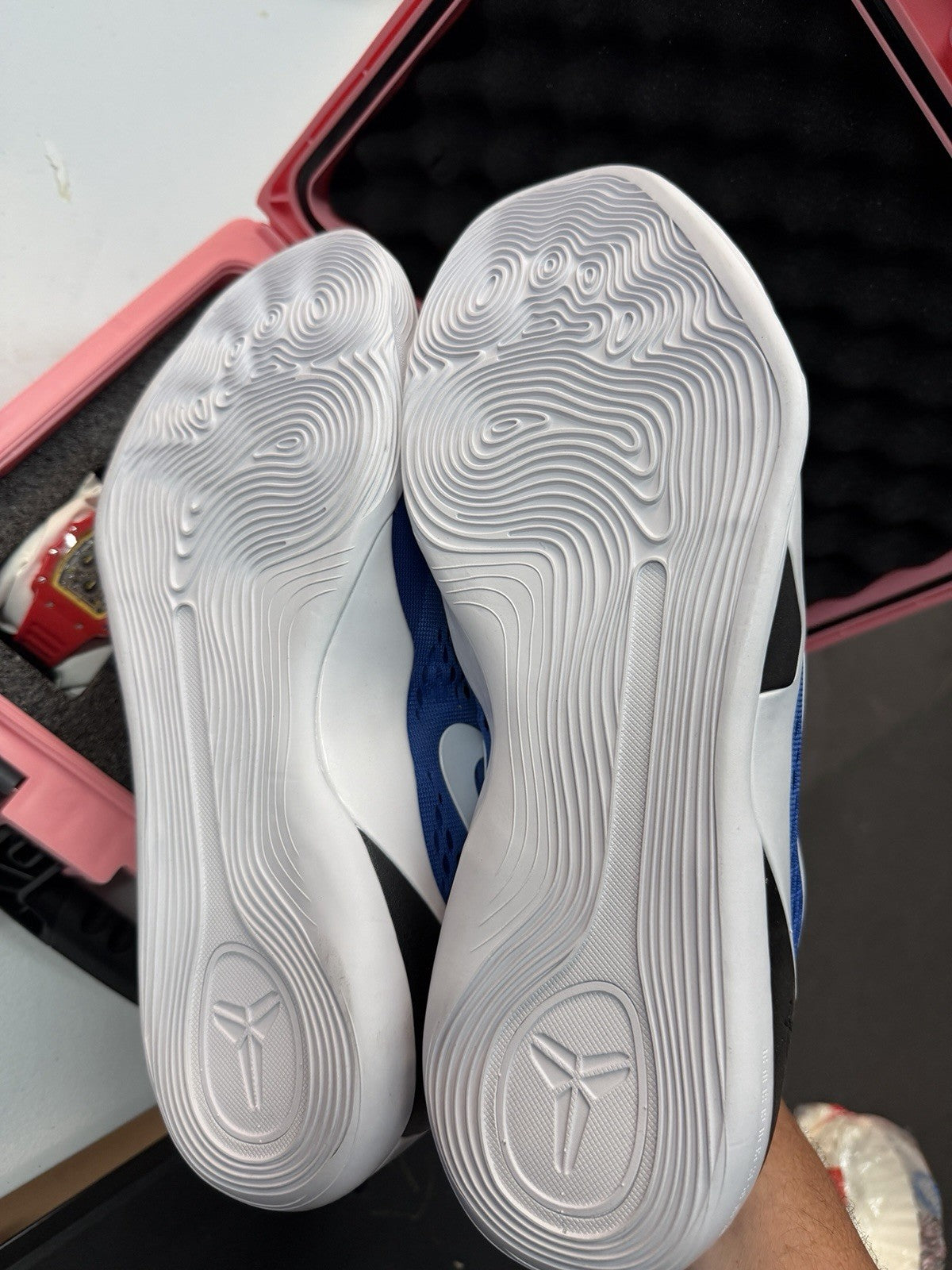 Nike Kobe 9 Elite Low EM Protro Game Royal White (NO LID) IH1401-400 - Size 15 - product image from the listing.
