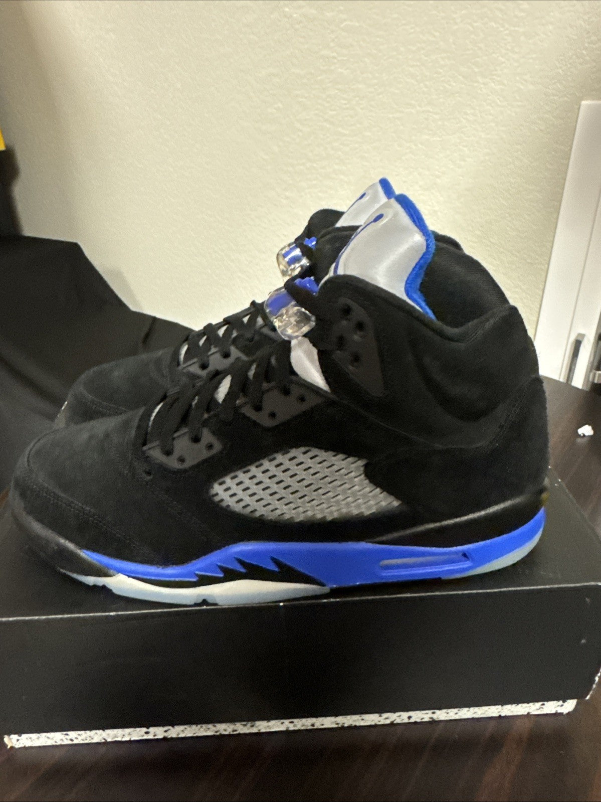 "Racer Blue" Size 12 M - Air Jordan 5 Retro Black/Blue | WORN ONCE - product image from the listing.
