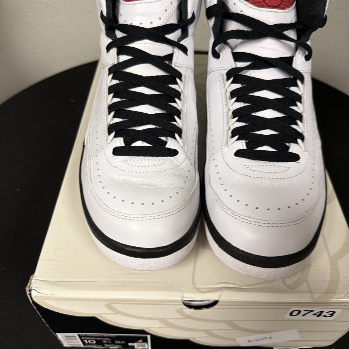 Nike Air Jordan 2 Retro OG Chicago 2022 DX2454-106 Complete W/ Box Mens Size 10 - product image from the listing.