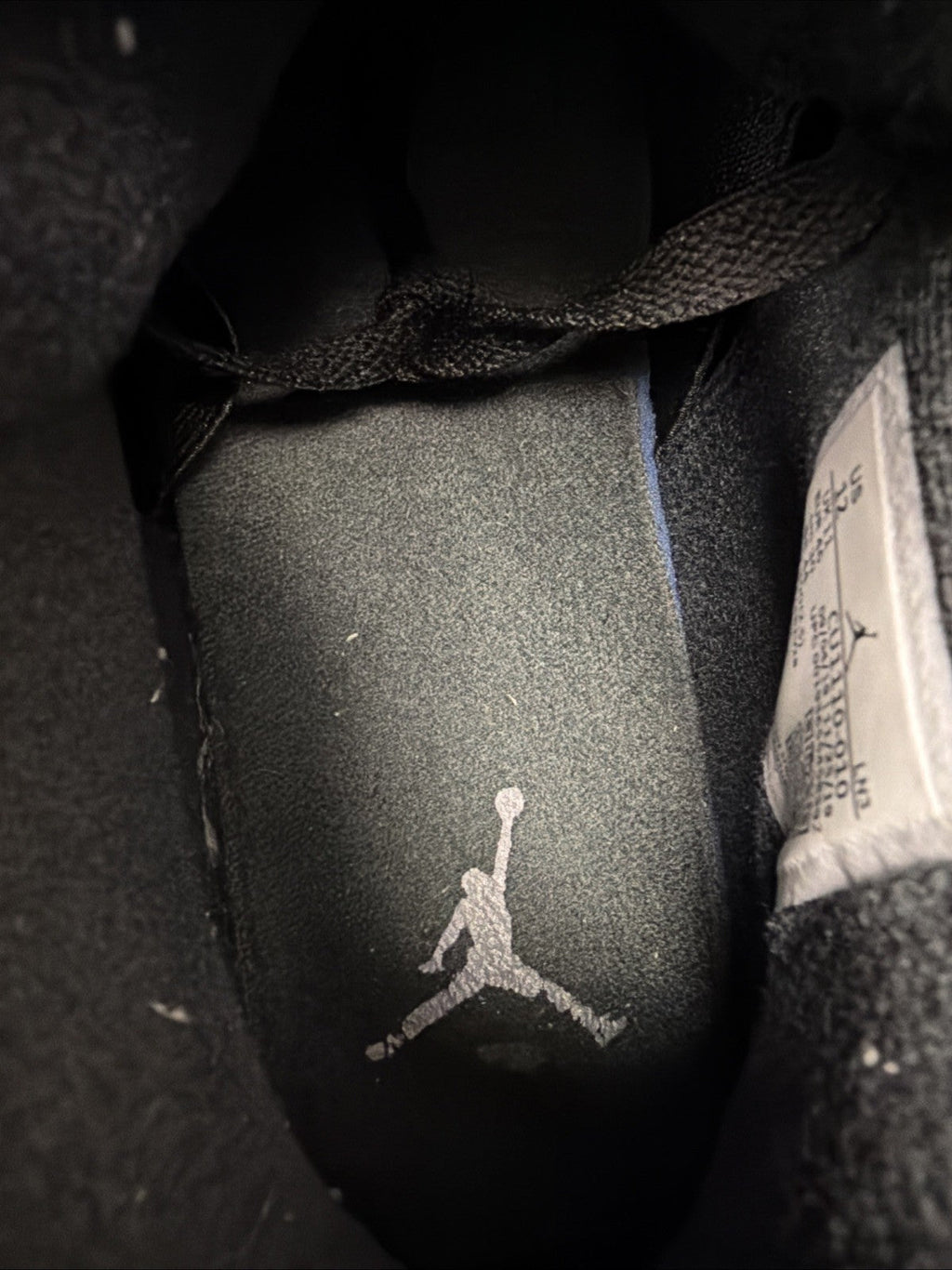 Jordan 4 Retro Mid Black Cat - Size 12 - product image from the listing.