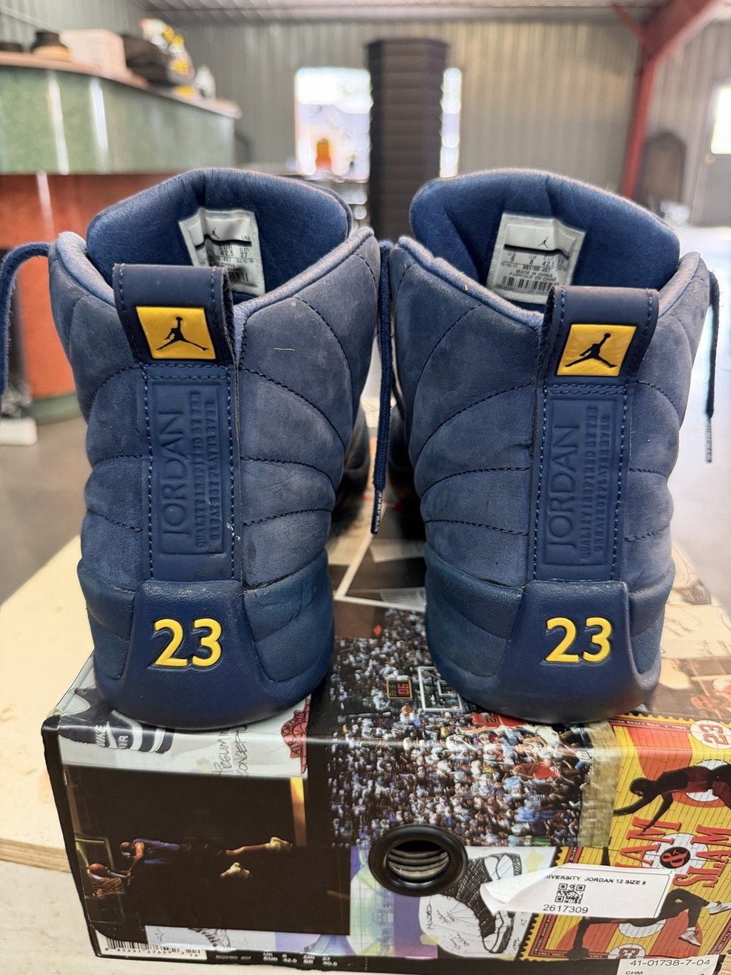 Michigan Size 9 Og All - Jordan 12 Retro - product image from the listing.