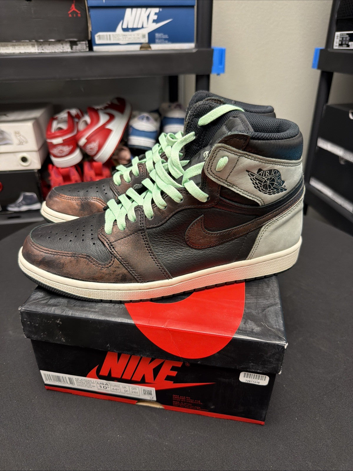 Air Jordan 1 Retro OG High Patina - Size 10.5 - product image from the listing.