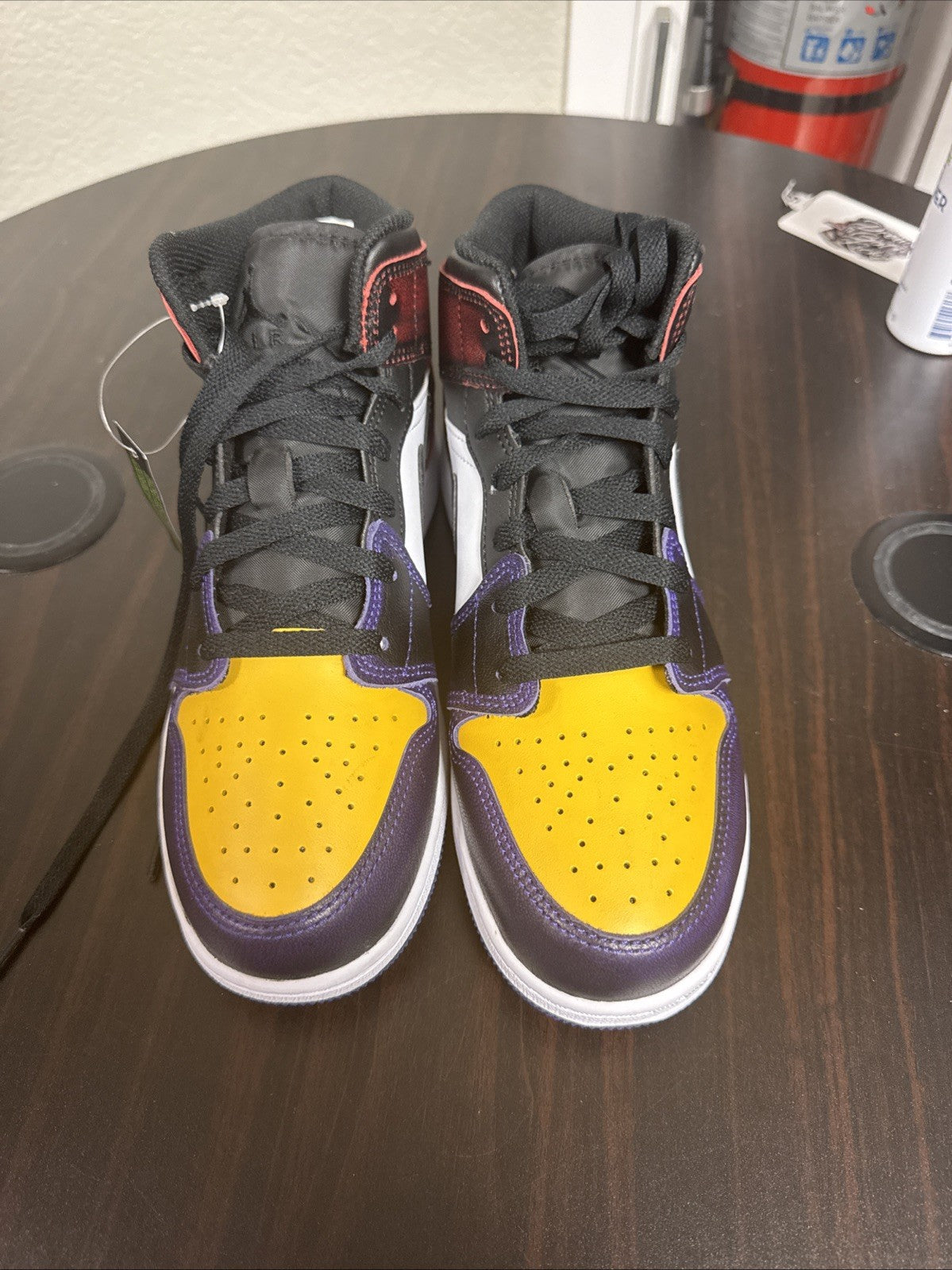 Air Jordan 1 Mid SE True | Brand New No Box - Size 7y - product image from the listing.