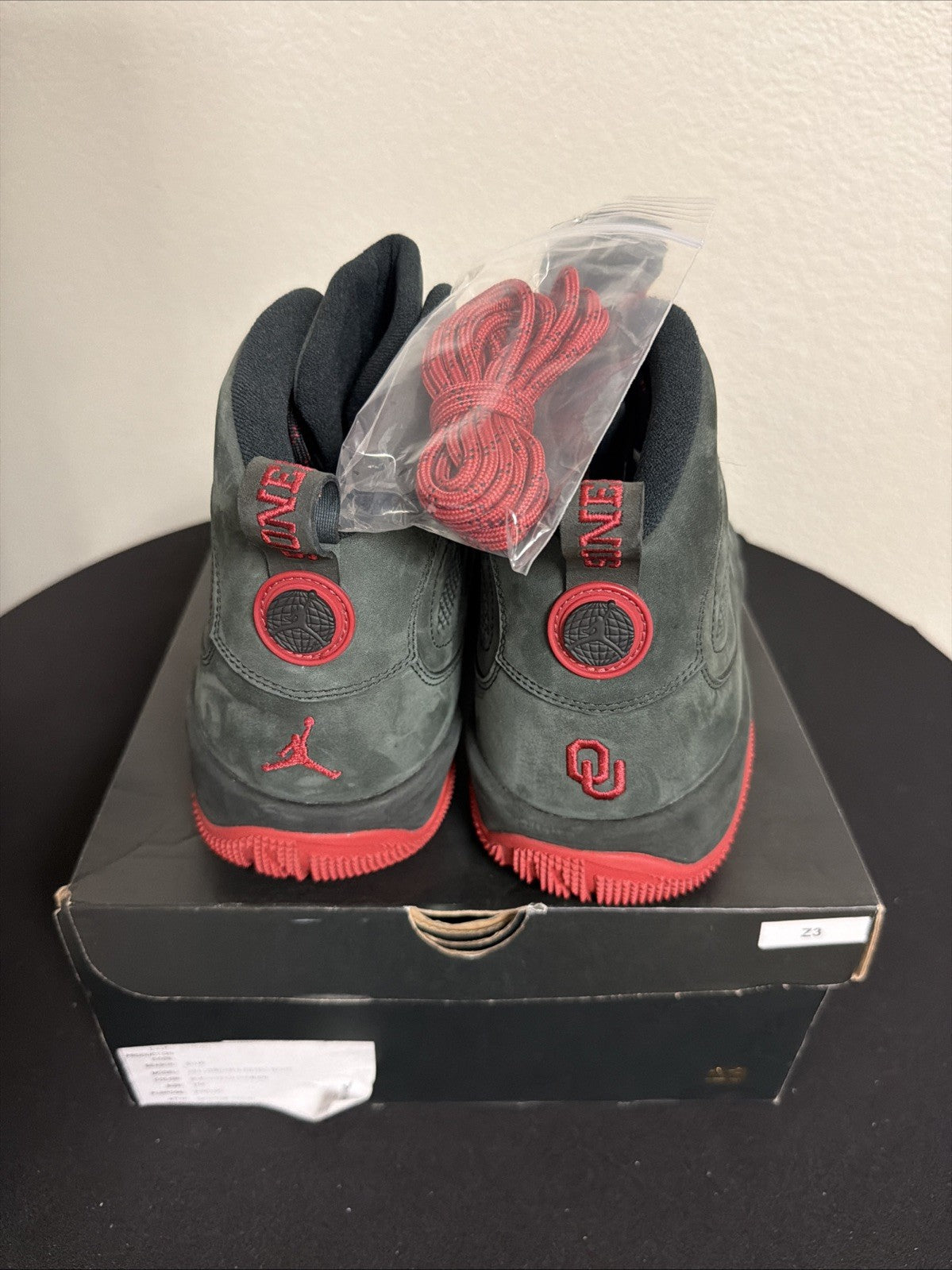 Oklahoma Sooners Sample/PE Size 15 - Jordan 9 - product image from the listing.