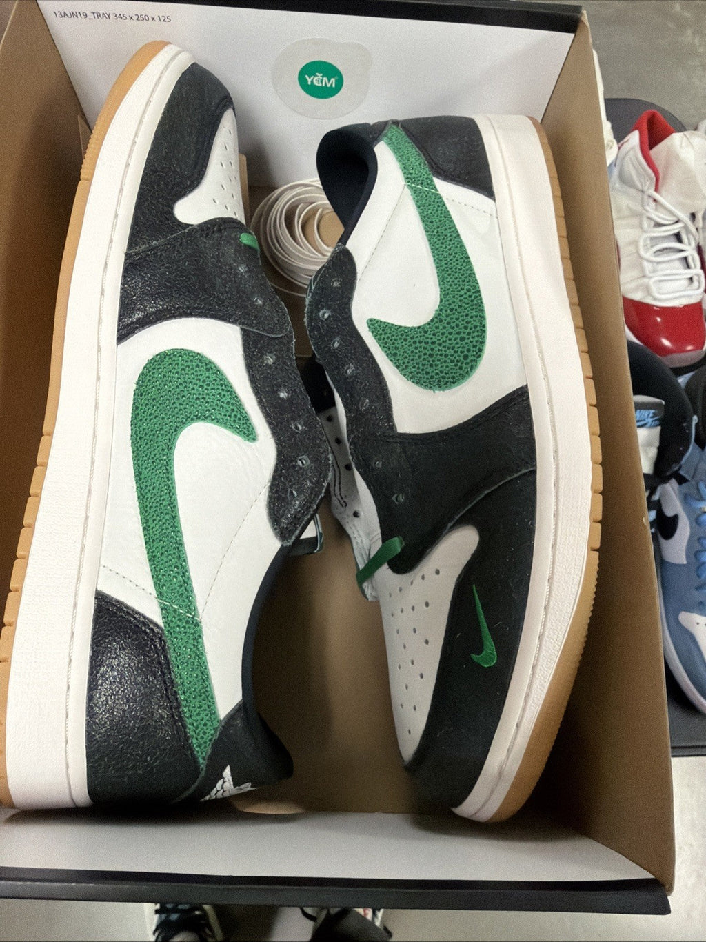 Air Jordan 1 Retro Low OG 'Phantom and Pine Green' (Black) - product image from the listing.