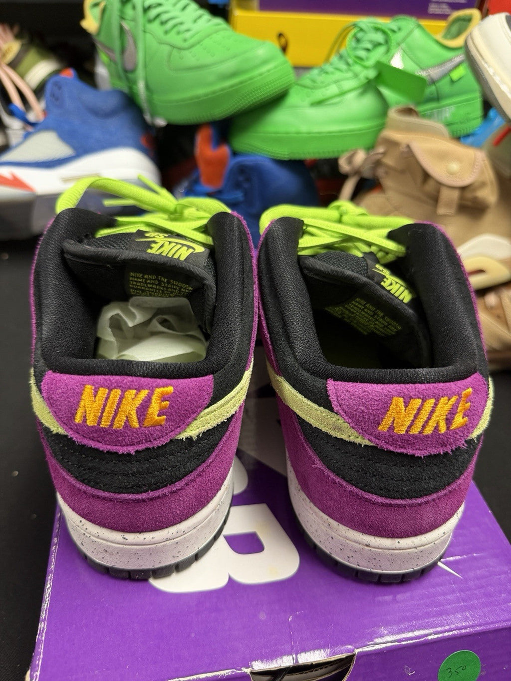 Men's Nike SB Dunk Low Red Plum -Size 9 (350) - product image from the listing.