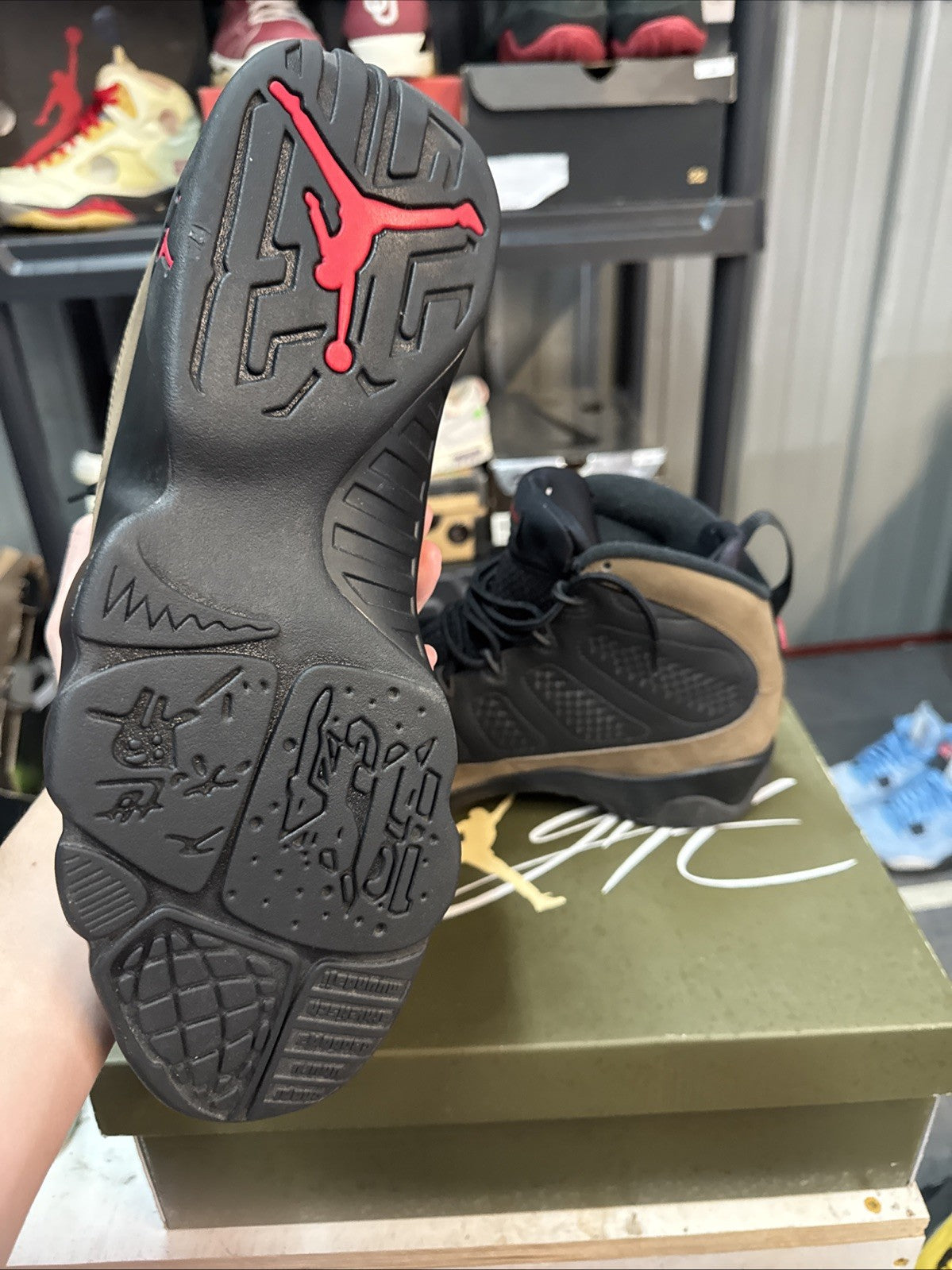 Olive 2024 Size 13 | Replacement Box - Air Jordan 9 - product image from the listing.