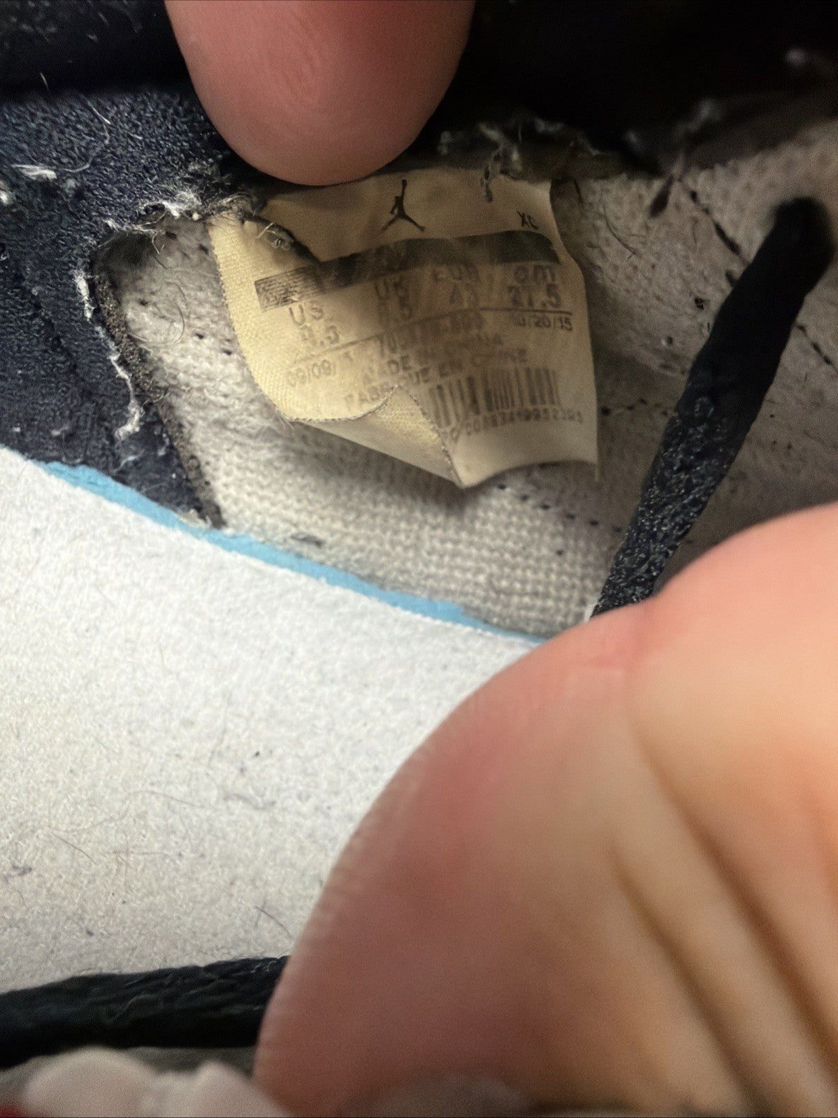 Size 9.5 Air Jordan 1 Retro OG 2016 Low Chicago 705329-600 - product image from the listing.