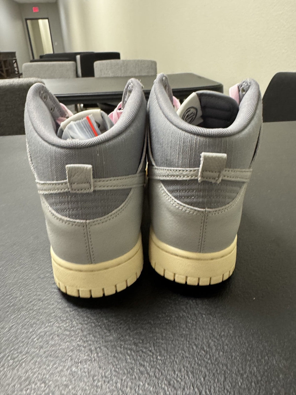 Dunk High Premium Certified Fresh DQ8800-001 Particle Grey Pink - Size 10 by Nike - product image from the listing.