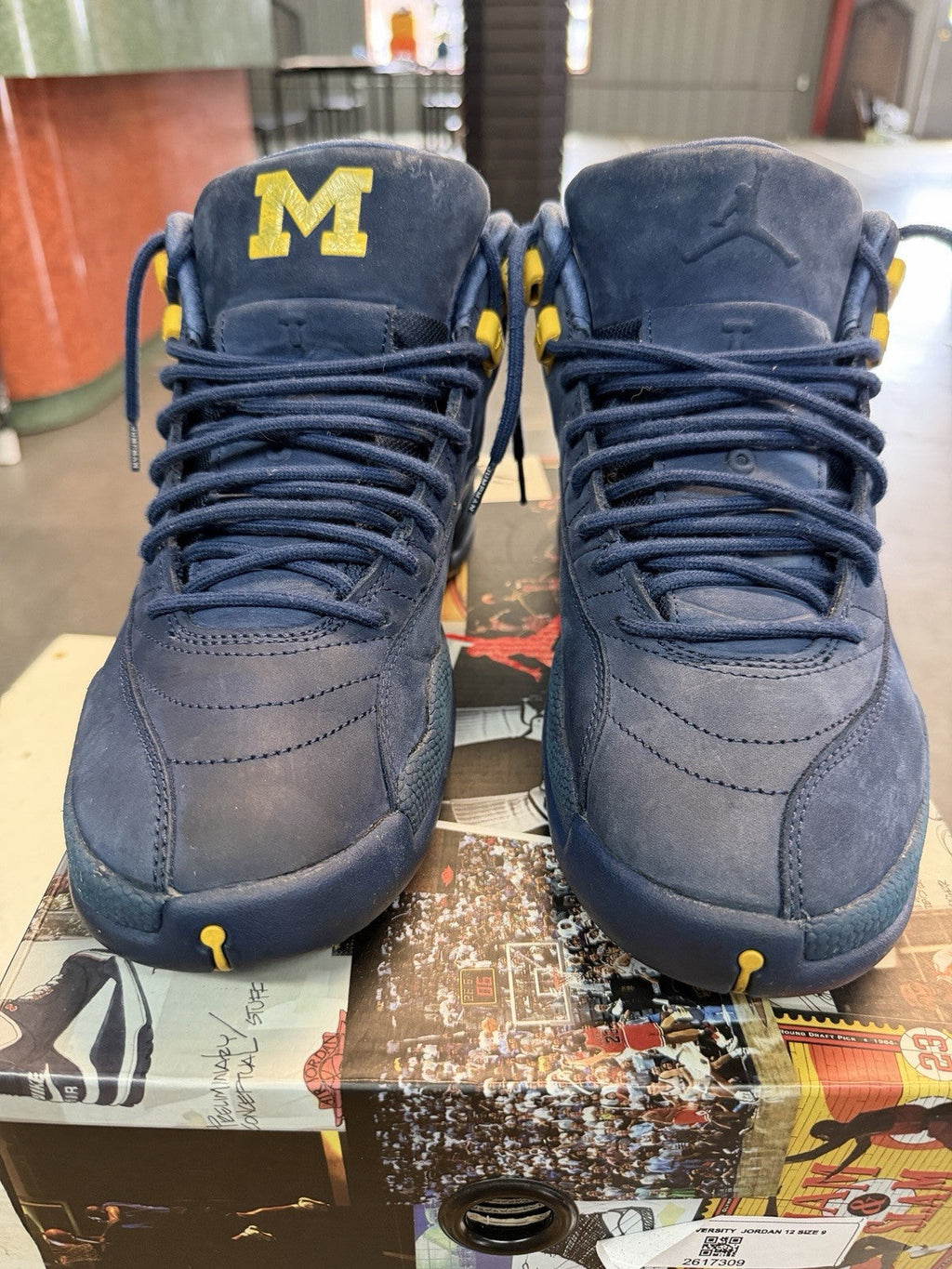 Michigan Size 9 Og All - Jordan 12 Retro - product image from the listing.